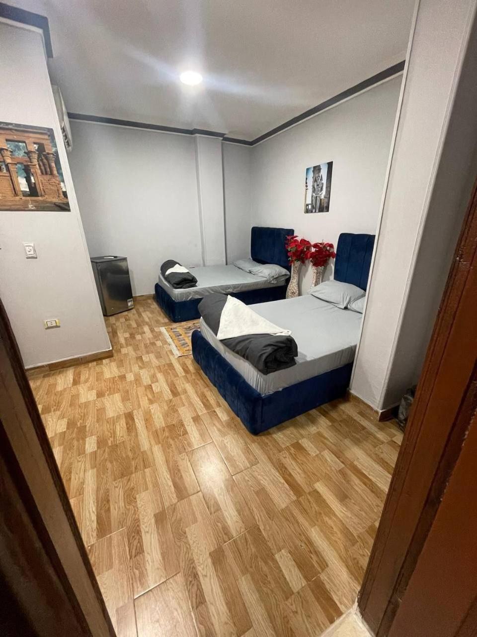 Pyramid Stars Inn Nazlet el-Sîsi Екстериор снимка